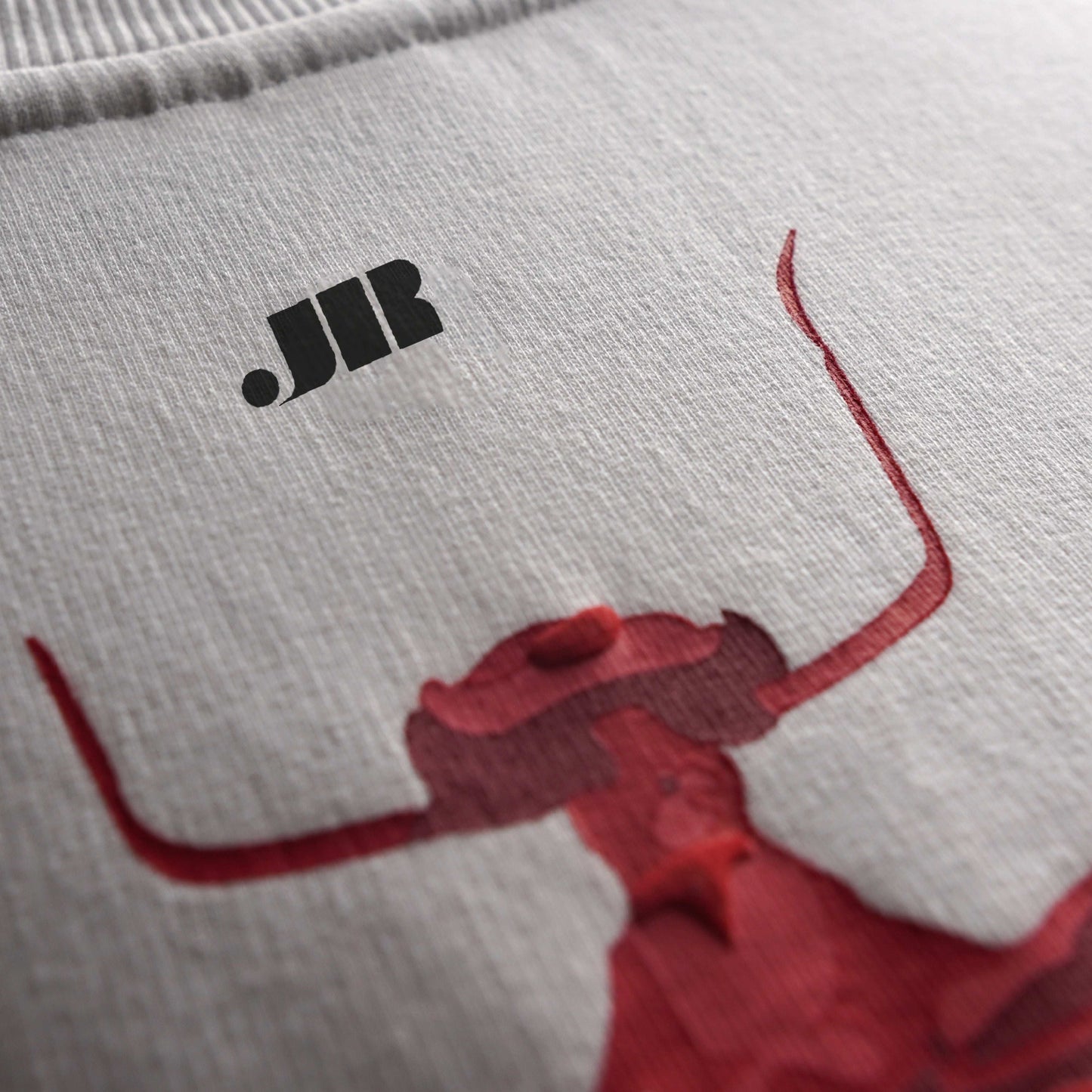 WHITE DRAGONFLY T-SHIRT