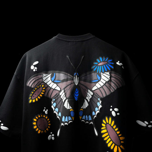 BLACK BUTTERFLY PAWS T-SHIRT (UNISEX)