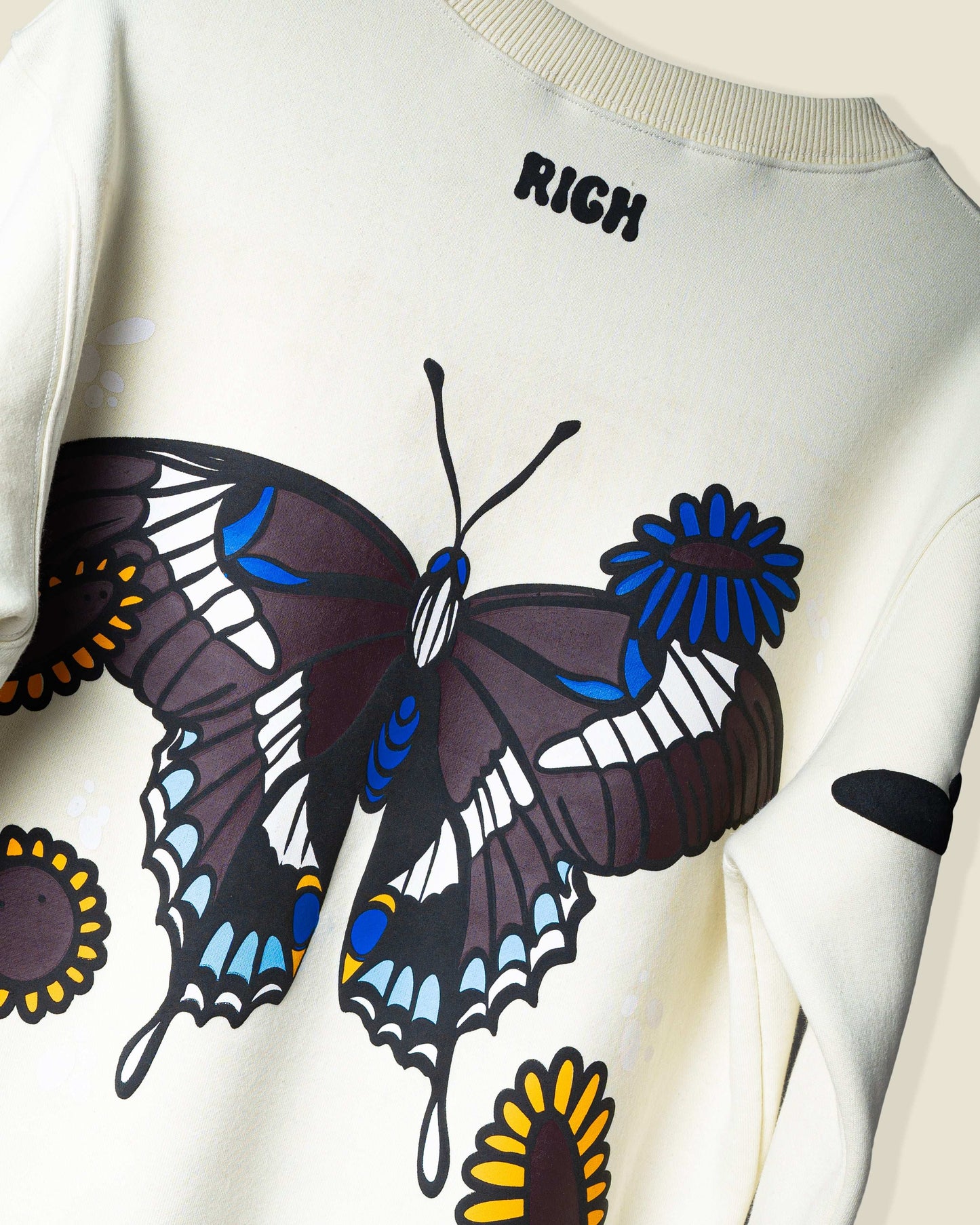 Jenzy Rich White Butterfly Puffed Print Premium Sweatshirt